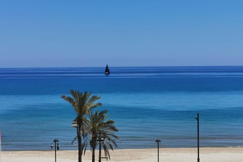 Lujoso Apartamento En Primera Linea De Playa Alicante Dış mekan fotoğraf
